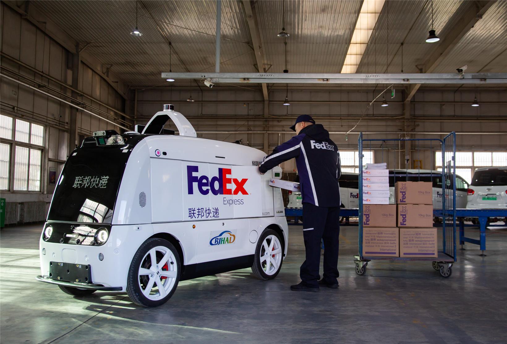 FedEx teams up with Neolix for autonomous delivery vehicle test