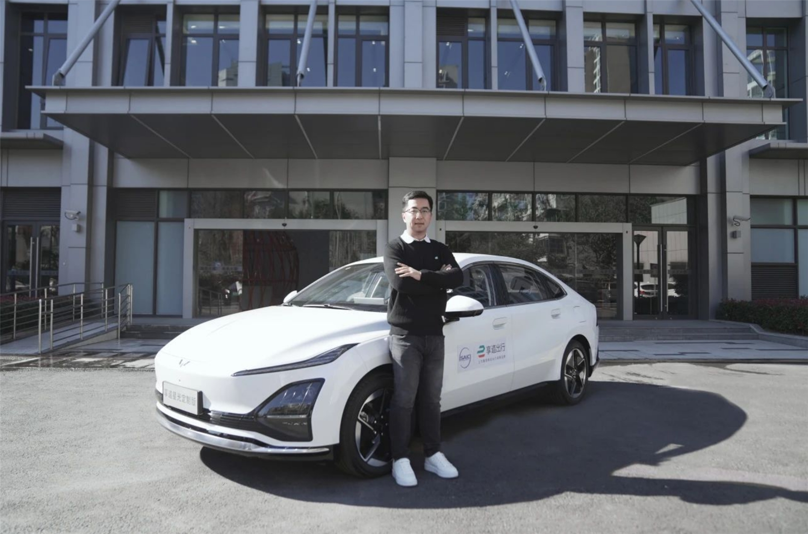 SAIC Motor’s mobility arm Xiangdao Chuxing teams up with SGMW to introduce customized ride-share vehicle