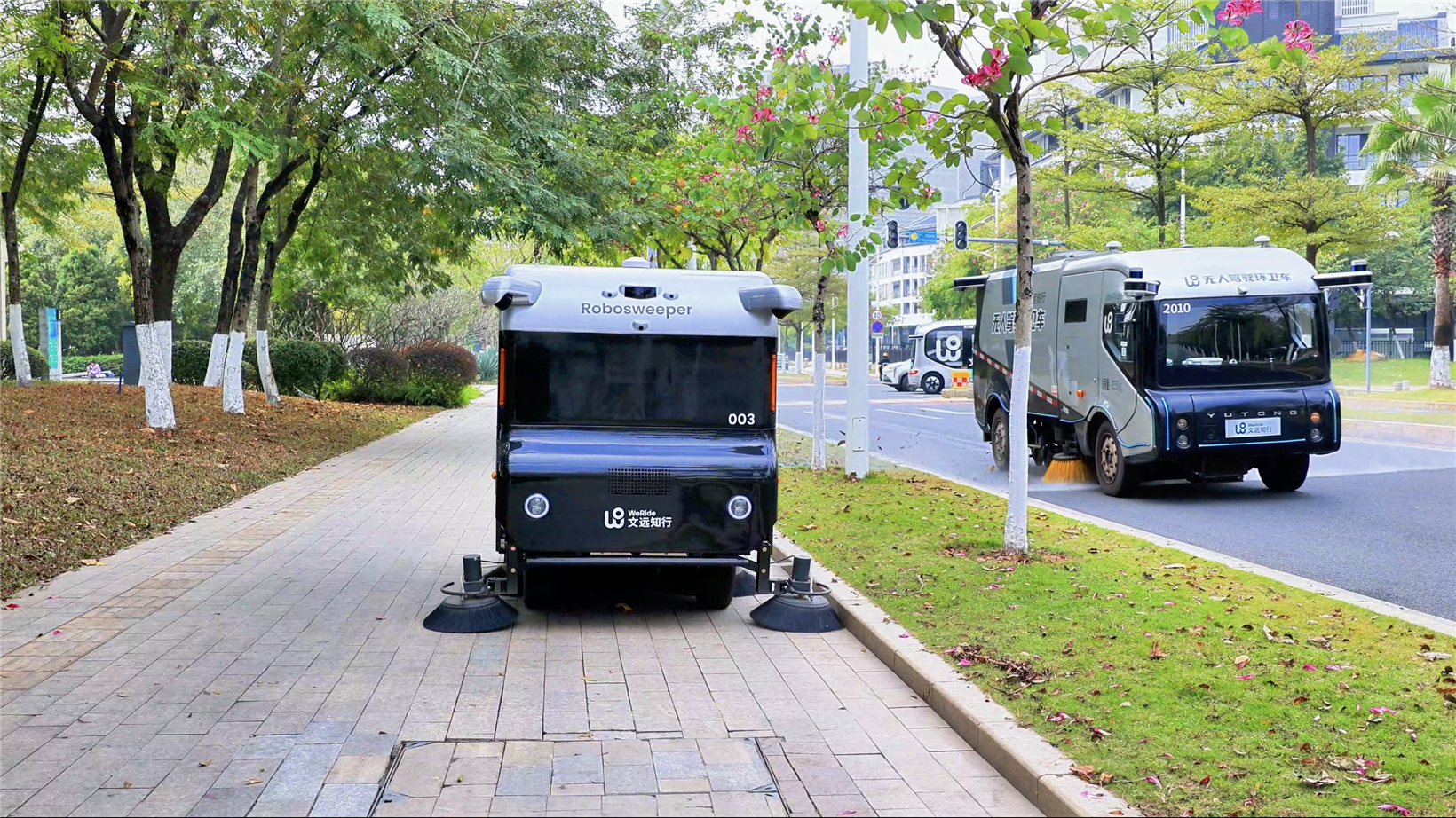 WeRide launches unmanned sanitation vehicle Robosweeper S1