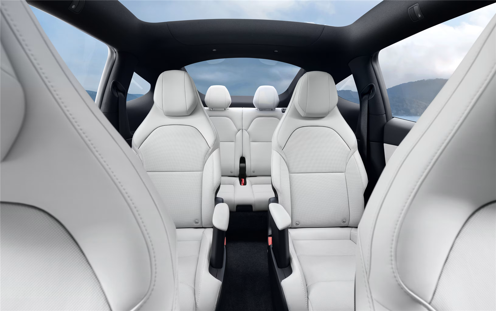 Tesla introduces long-wheelbase Model Y L in China with six-seat layout
