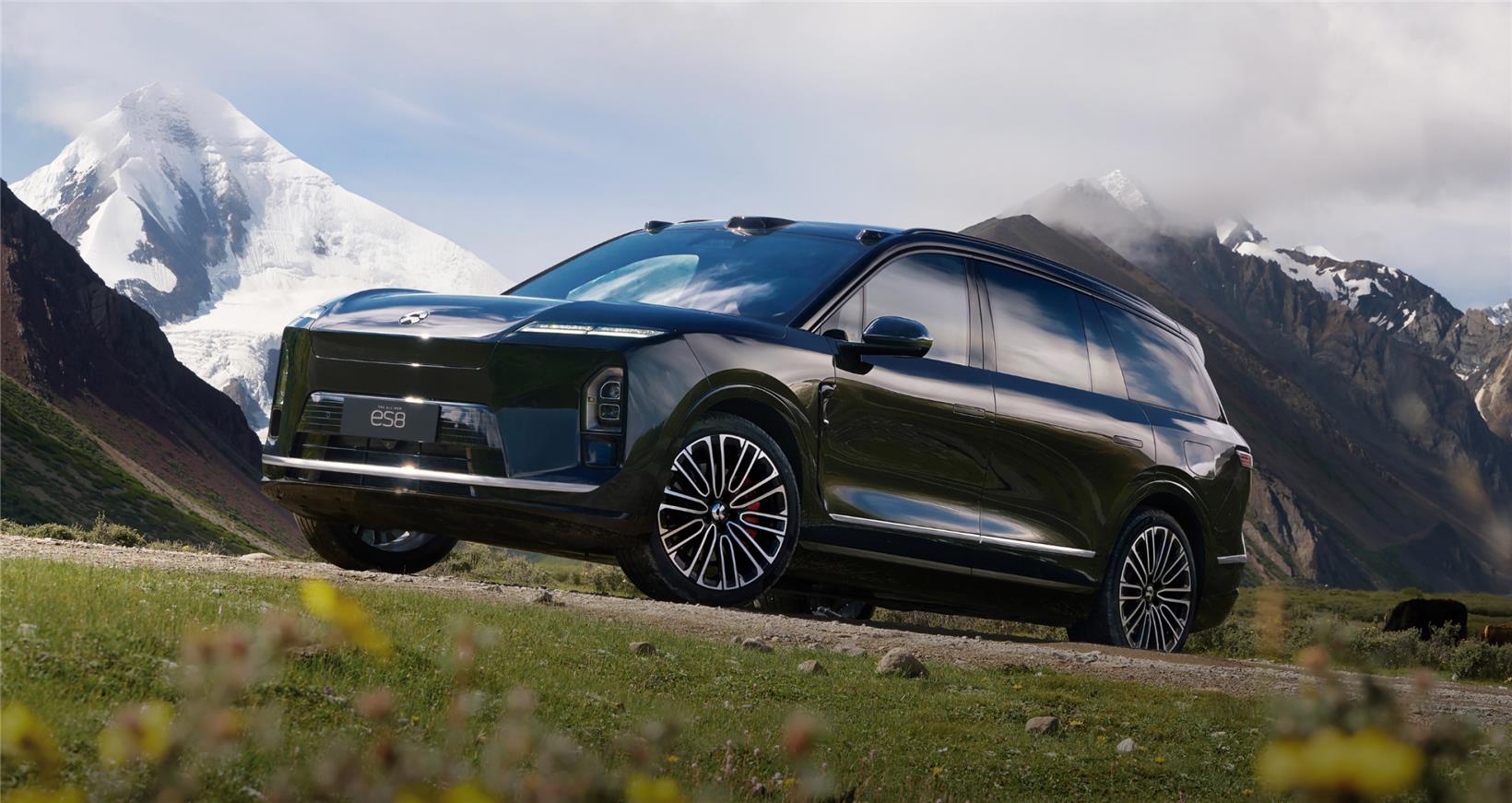 NIO targets monthly deliveries of 50,000 units in Q4, to launch three new large SUVs in 2026