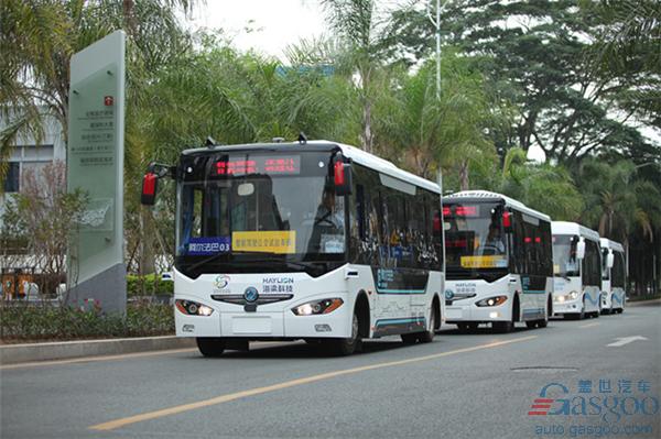 World’s first commercial self-driving bus tested on public roads in Shenzhen