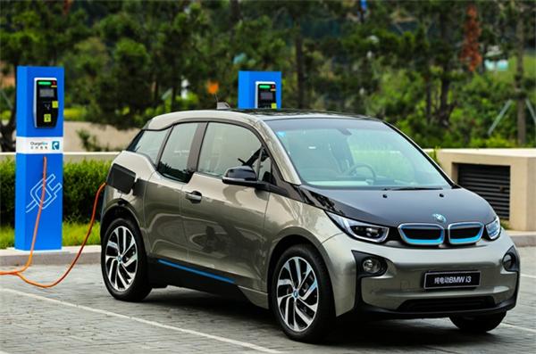 BMW to provide over 80,000 instant charging piles by end of 2018