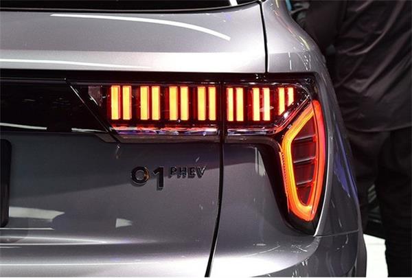 Lynk & Co 01 PHEV to hit market tonight with price range between RMB 240,000 and RMB 270,000