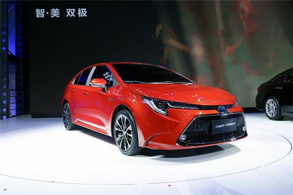 Toyota unveils new Corolla sedans at Auto Guangzhou 2018