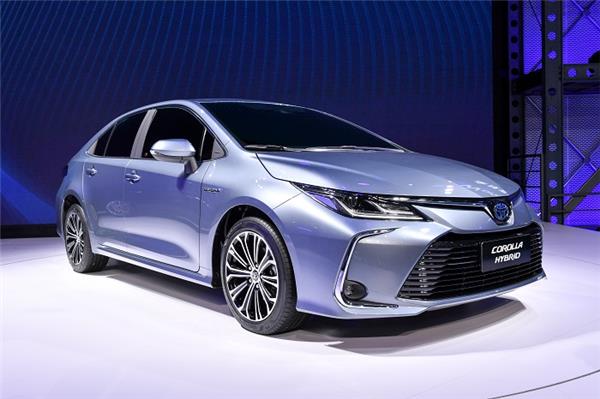 Toyota unveils new Corolla sedans at Auto Guangzhou 2018