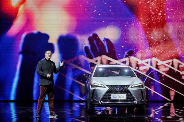 Lexus UX hits China’s market with 6 variants, priced between RMB268,000 and RMB371,000