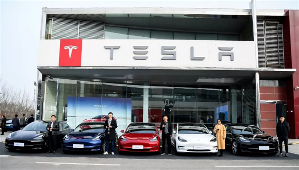 Tesla once again cuts price in China by up to RMB341,100