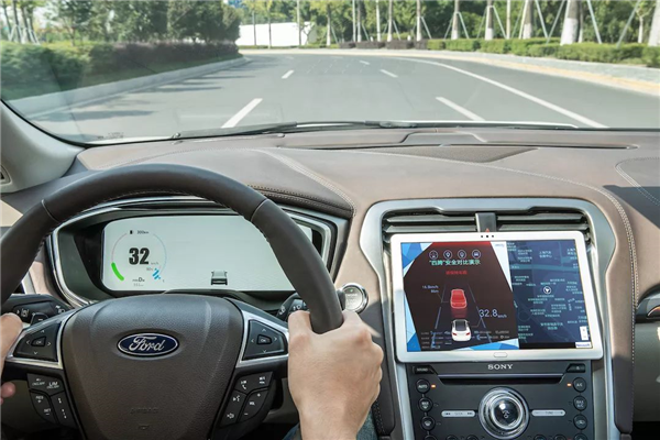 Ford Motor joins China’s first C-V2X cross-safety-platform interoperability test