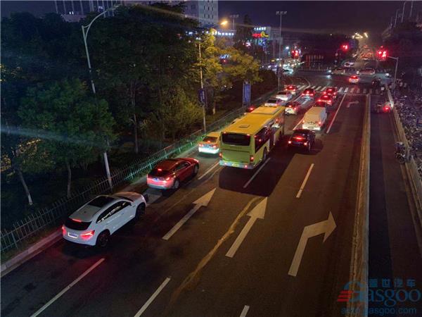 China's auto market hit with 17th-month-in-a-row sales downturn