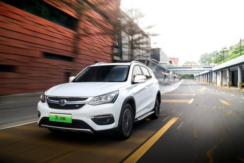 BYD tops 220,000 vehicles in H1 with NEV sales soaring 106% year on year