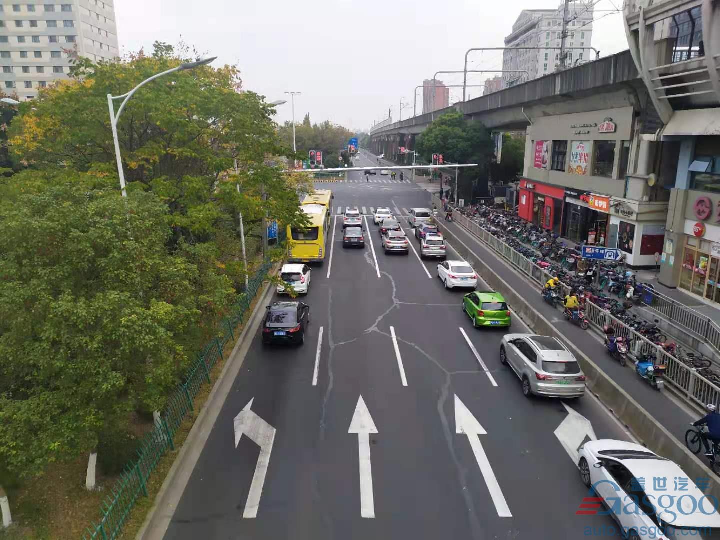 China auto sales surge 364.8% YoY in Feb. 2021