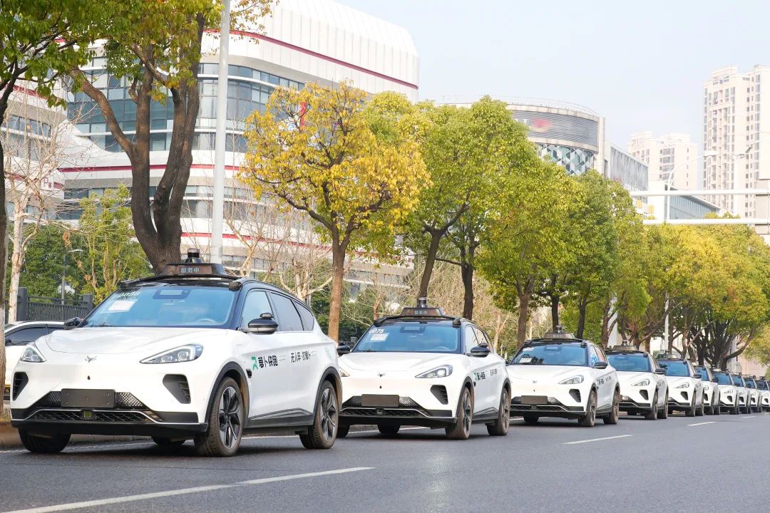 Baidu Apollo Go’s fully driverless Robotaxi fleet grows to 100 vehicles in Wuhan