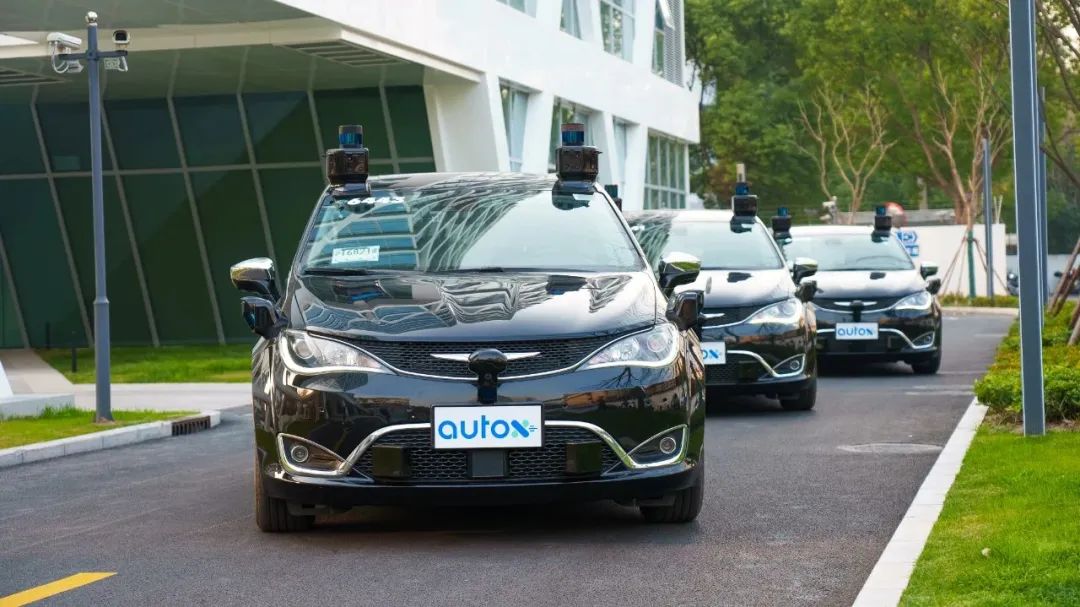 Shanghai Jiading District opens expressways for autonomous driving vehicle road tests