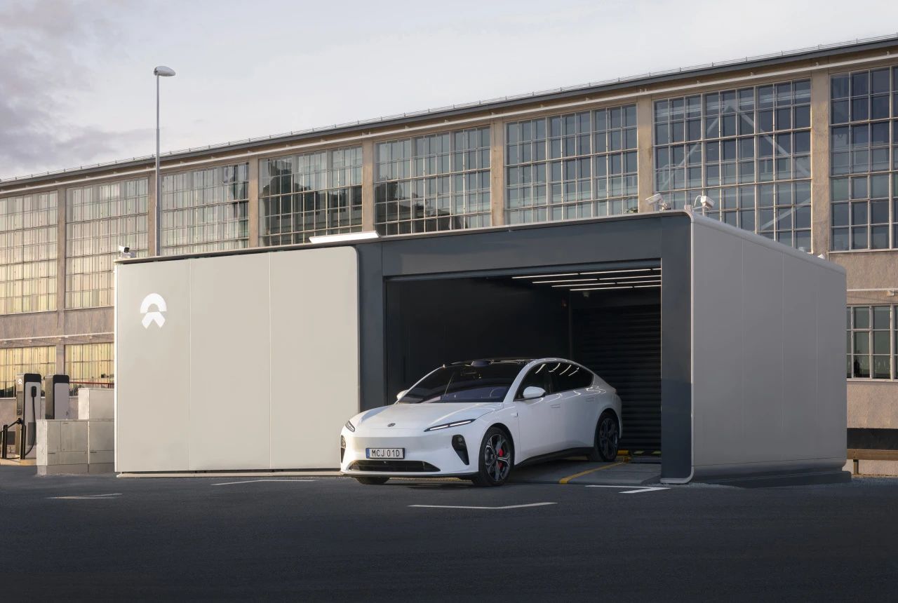 NIO’s first third-gen power swap station in Europe comes online