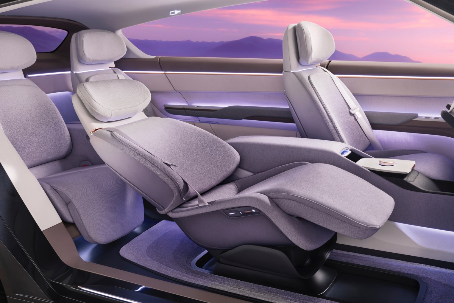 Gasgoo Awards 2023 applicant: Yanfeng HoverSeat® from Yanfeng International Automotive Technology Co., Ltd.