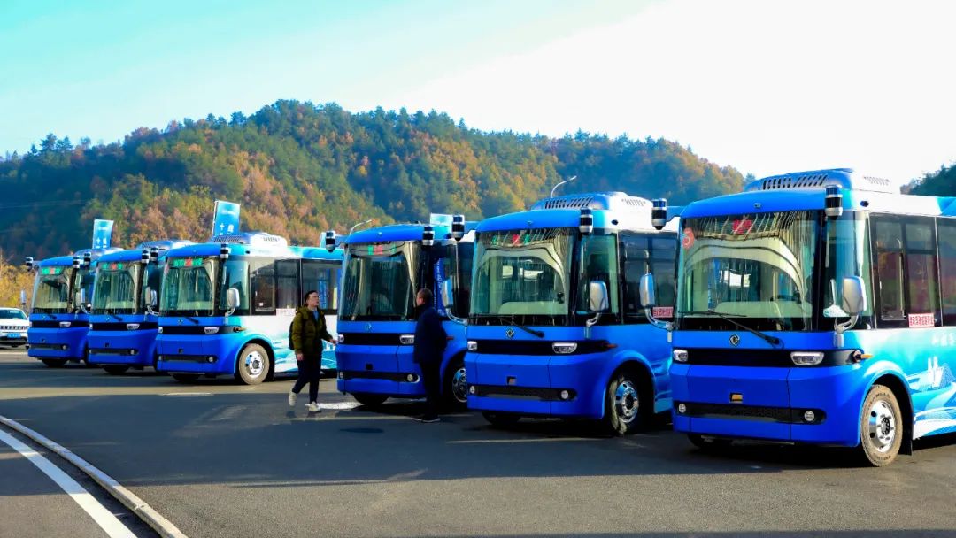 Dongfeng Sharing launches self-driving bus trial operation in Shiyan, Hubei Province