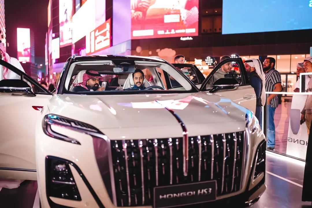 Hongqi HS3 kicks off pre-sale in the Middle East