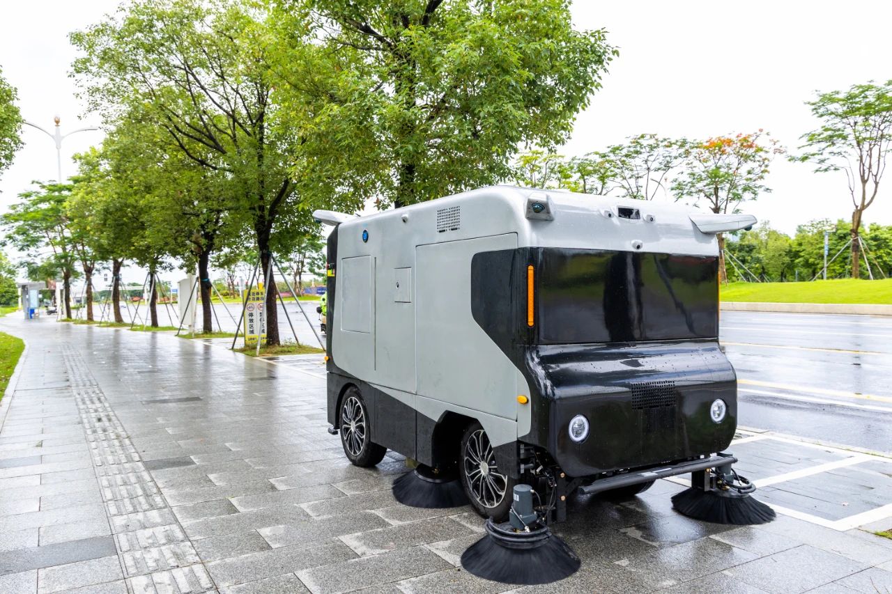 WeRide kicks off unmanned commercialized sanitation project in Dongguan, Guangdong