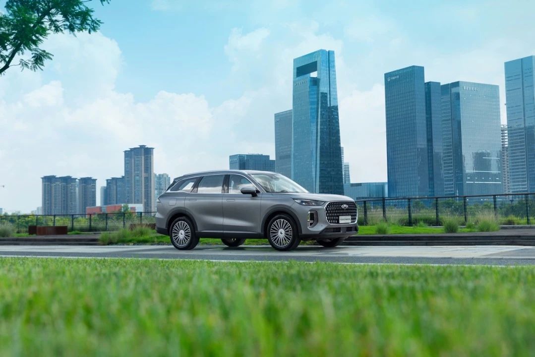 Chery Tiggo 8L hits market, starting at 129,900 yuan