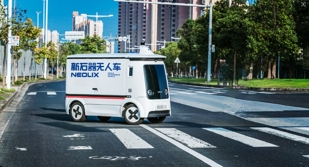 NEOLIX’s unmanned delivery vehicles greenlighted for road test in Nanjing