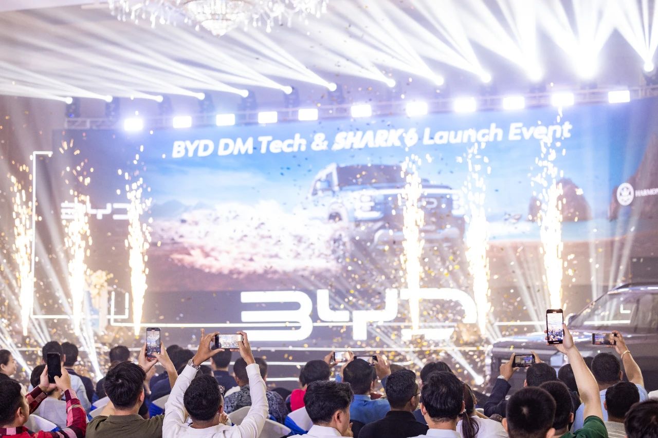 BYD launches BYD SHARK 6 plug-in hybrid electric pickup in Cambodia