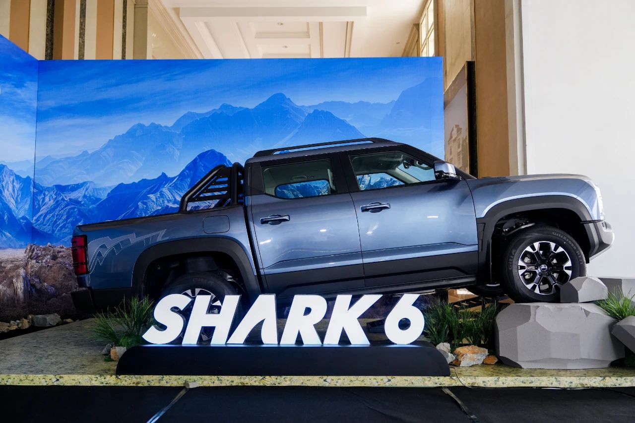 BYD launches BYD SHARK 6 plug-in hybrid electric pickup in Cambodia