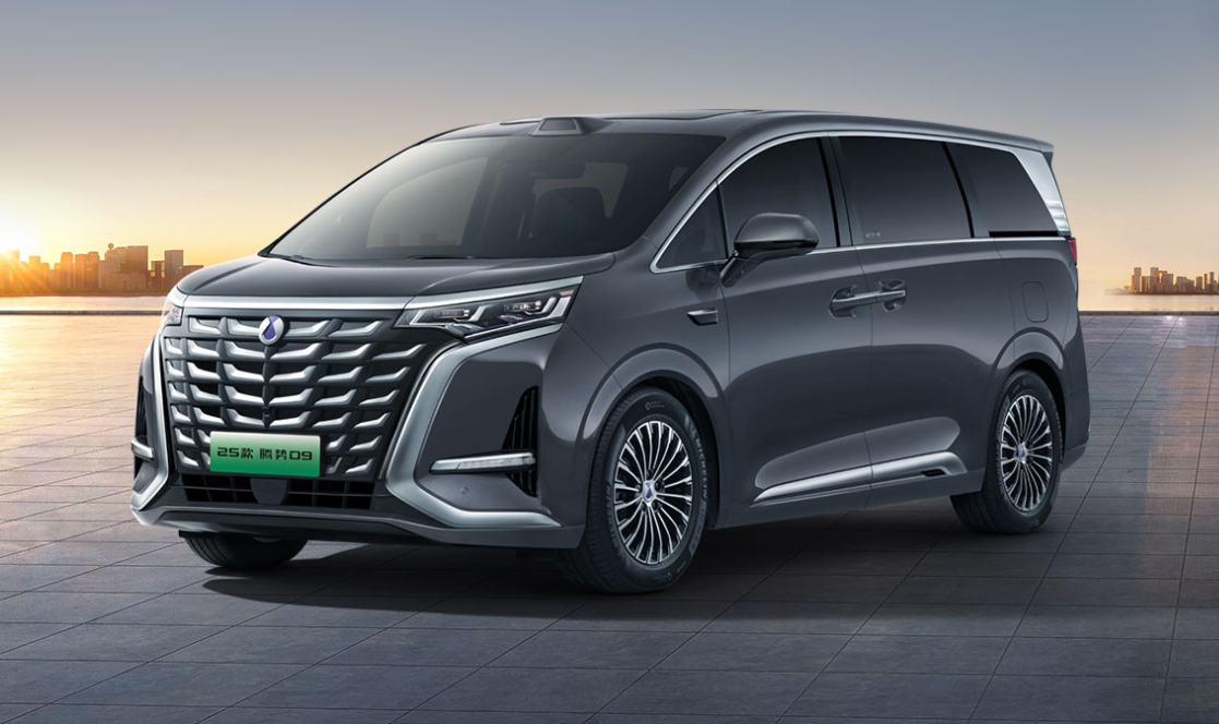 2025 DENZA D9 hits market with upgraded interior, smart driving features