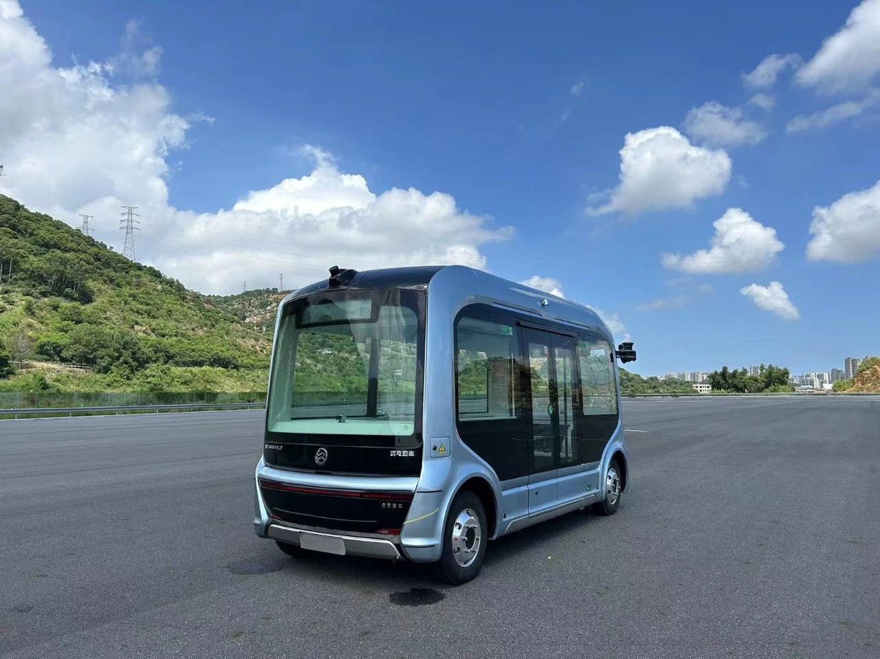 WeRide launches pilot Robobus operations at Zurich Airport