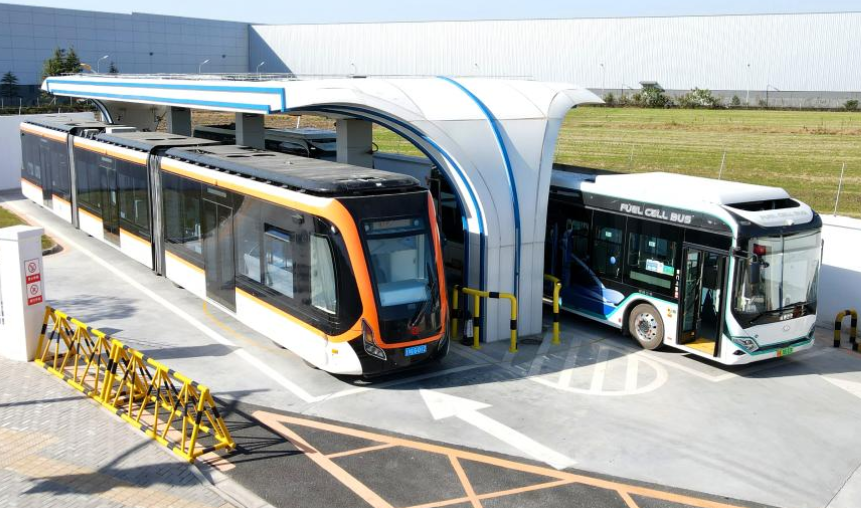 Shanghai plans to fully switch buses, taxis to NEVs by 2027