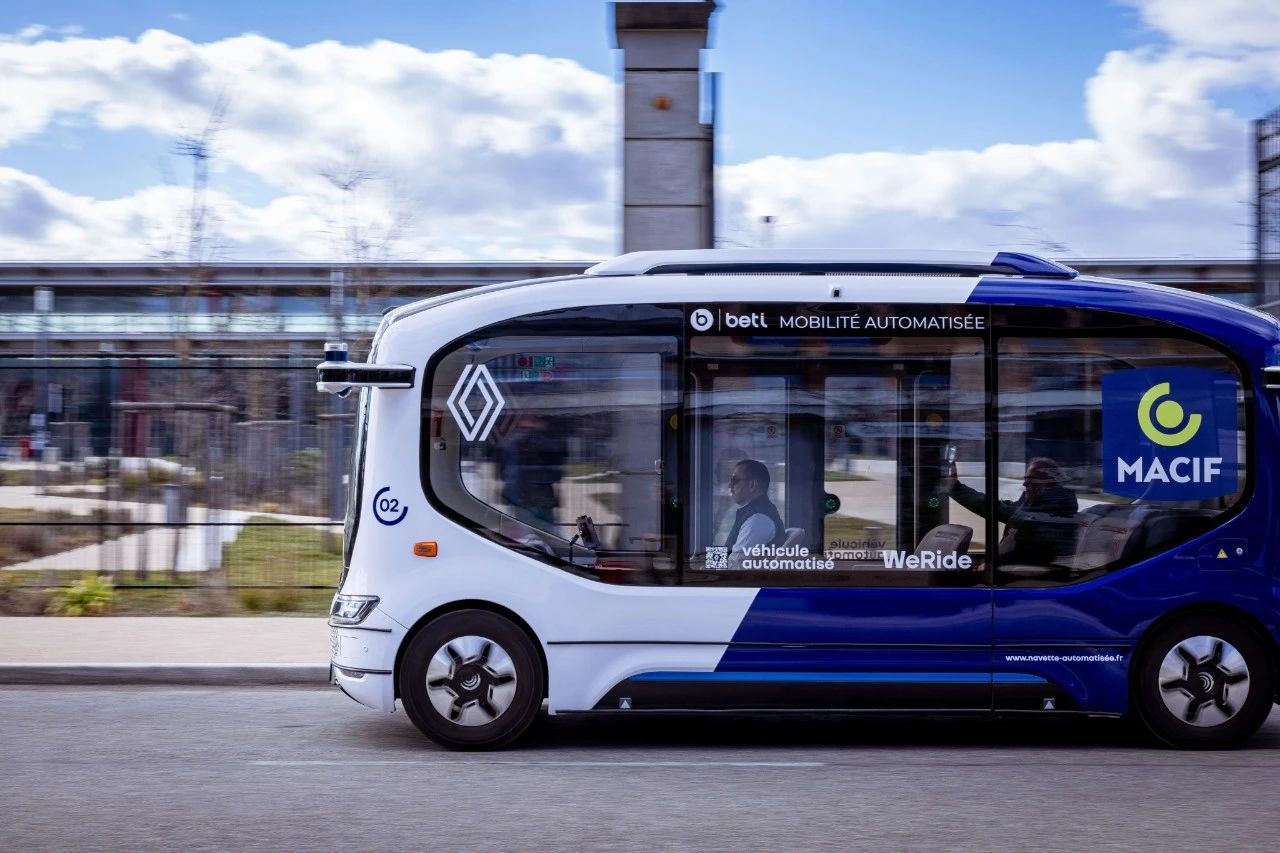 WeRide launches driverless commercial Robobus service in Europe