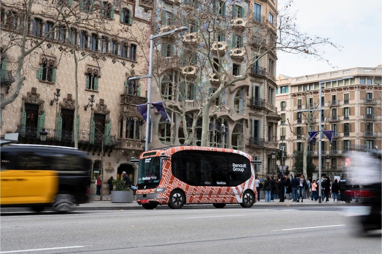 WeRide launches pilot Robobus service in Barcelona