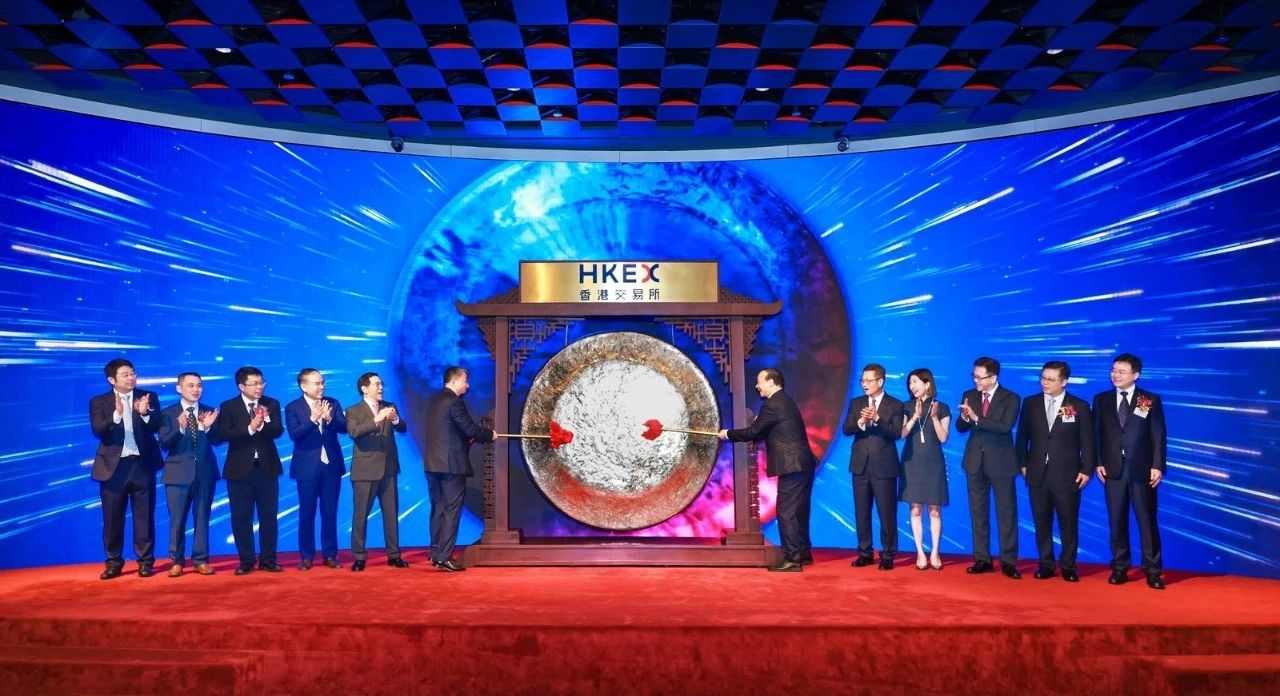 CATL goes public on Hong Kong Stock Exchange
