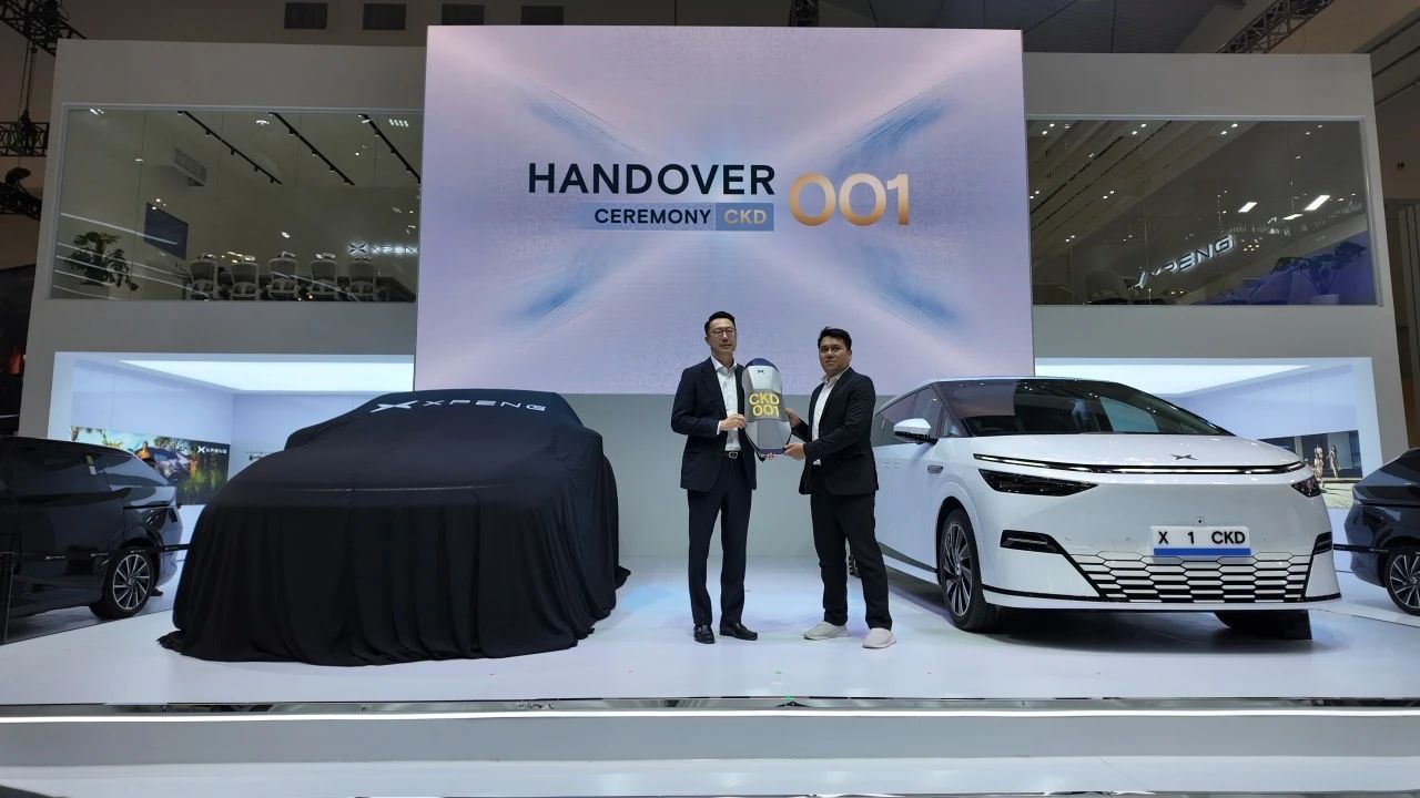 XPENG delivers first Indonesia-built X9 vehicle at GIIAS 2025