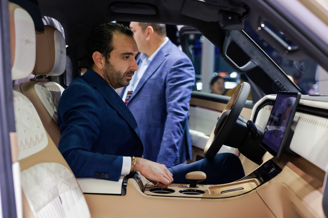 ROX Motor debuts all new luxury all-terrain SUV at Auto Guangzhou 2025