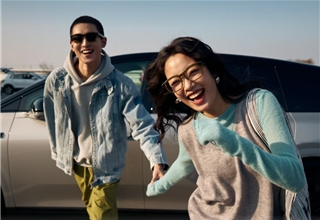 Li Auto unveils Livis, its first AI glasses developed with Zeiss