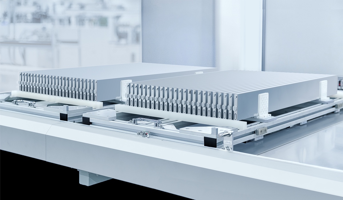 BorgWarner gets right to produce LFP battery pack using FinDream Battery’s Blade cells