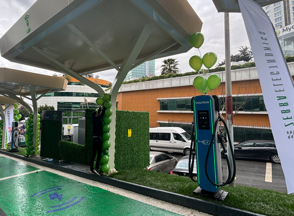 Huawei tech-powered liquid-cooled supercharging station comes online in Turkey