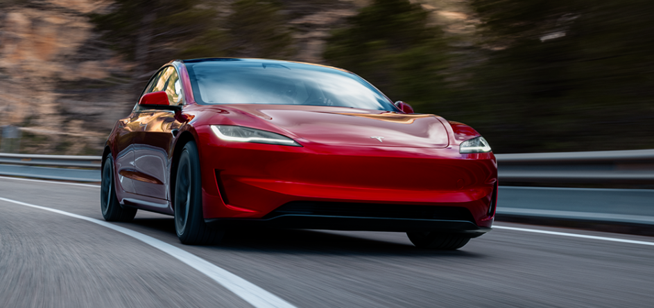 Tesla begins delivering Model 3 Performance version in China